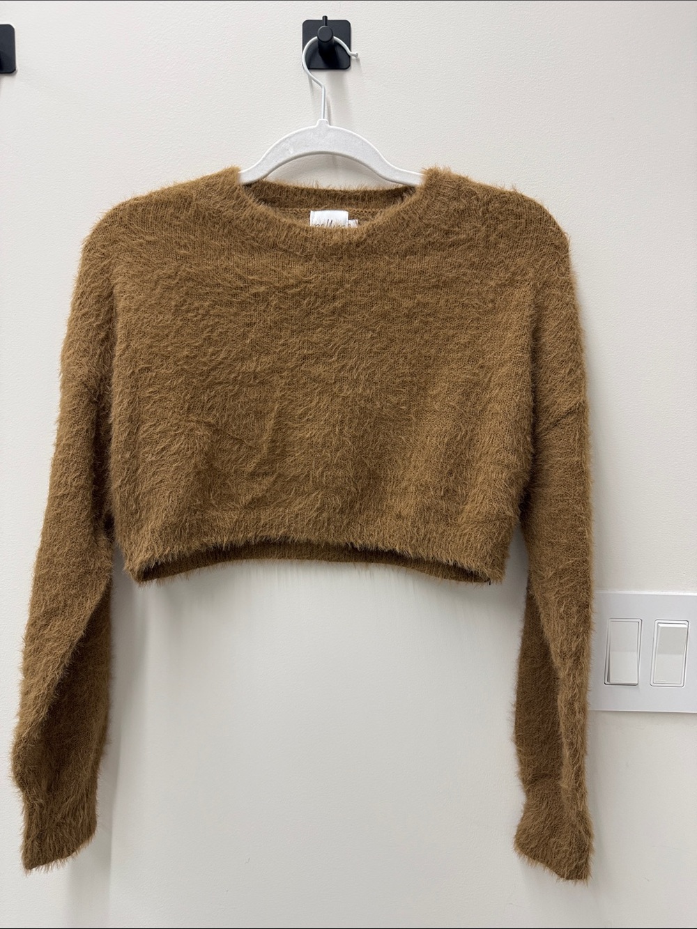 Princess Polly Fuzzy Cropped Crewneck Sweater - Caramel Brown